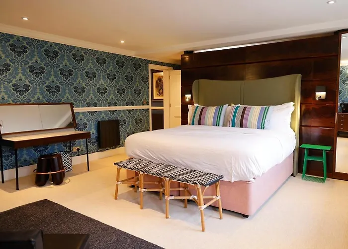 Imperial King Apt, Cheltenham Centre, Dedicated Free Parking